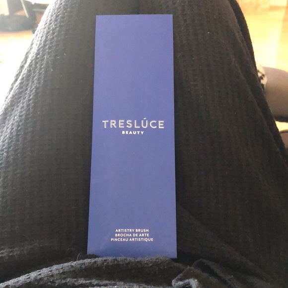 Treslúce Beauty Artistry Brush B103 Detailed Crease Brush - Picture 3 of 4